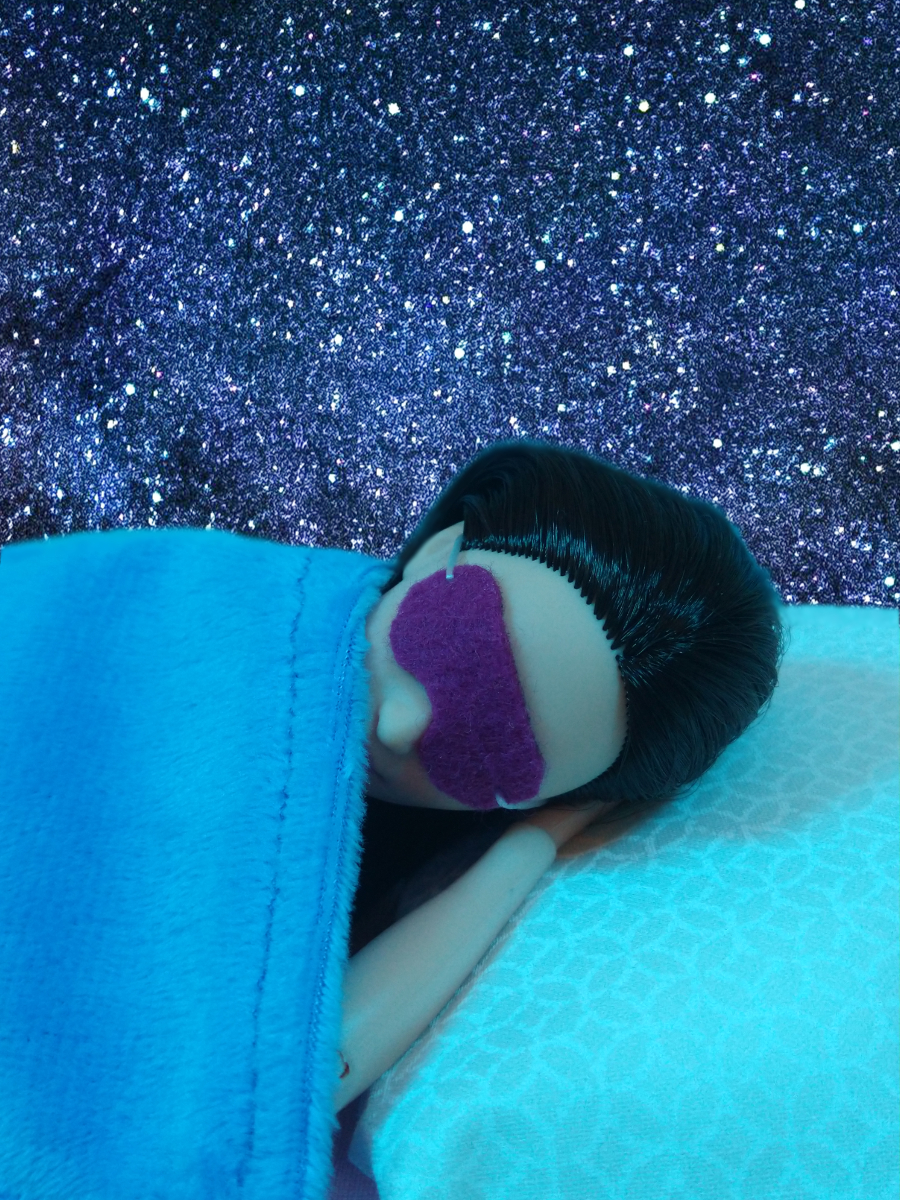 DIY Mini Sleep Eye Mask [6:1 Scale for Fashion&nbsp;Dolls]