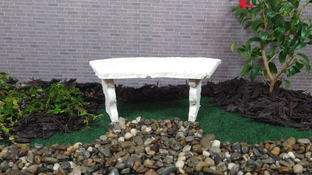 DIY Mini Garden Bench [6:1 Fashion Doll&nbsp;Scale]